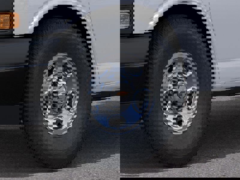 New 2025 Chevrolet Express 3500 Extended image 9