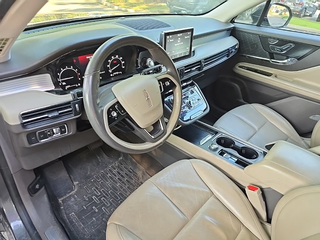 Used 2020 Lincoln Corsair FWD w/ Premium Package image 11