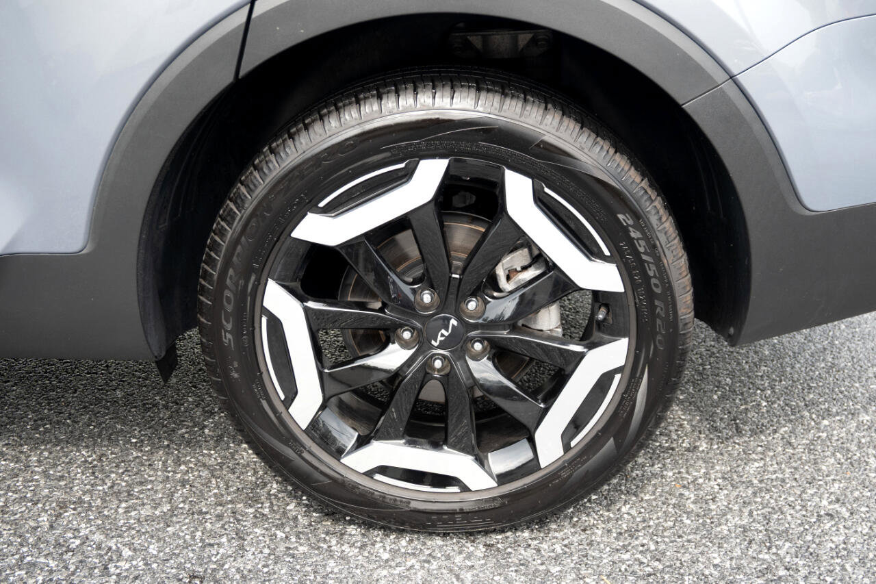 Used 2024 Kia Telluride EX w/ EX Captain's Chair Package image 44