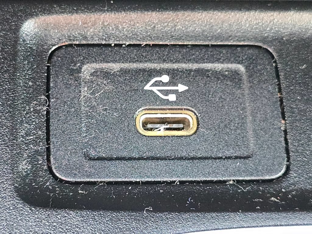 Used 2024 Mercedes-Benz CLA 250 4MATIC image 31