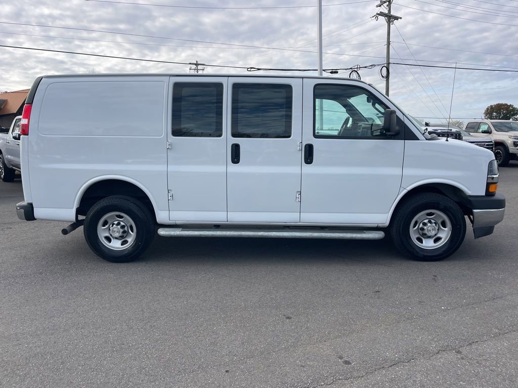 Used 2023 Chevrolet Express 2500 w/ Driver Convenience Package image 6