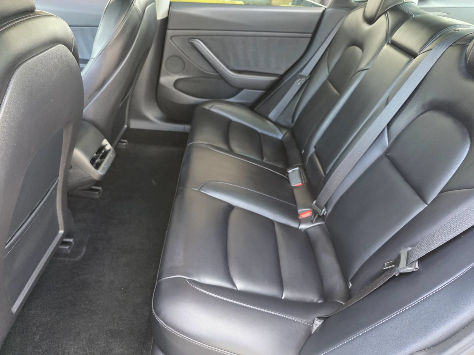 Used 2022 Tesla Model 3 Long Range AWD/4WD image 31