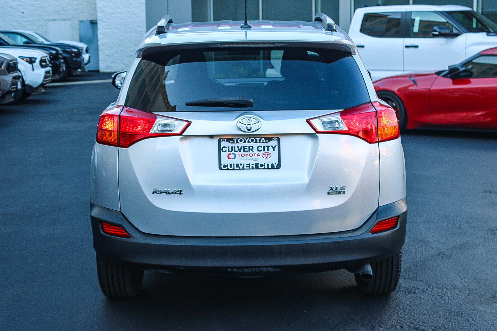 Used 2015 Toyota RAV4 XLE image 8