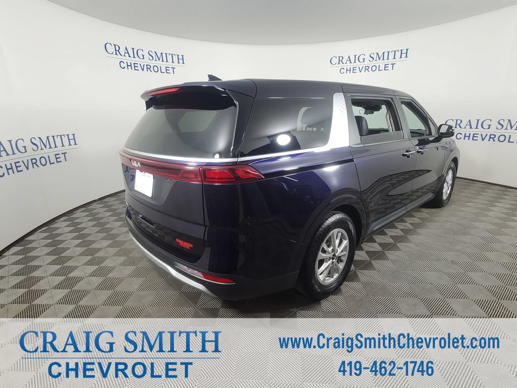 Used 2024 Kia Carnival LX FWD image 7