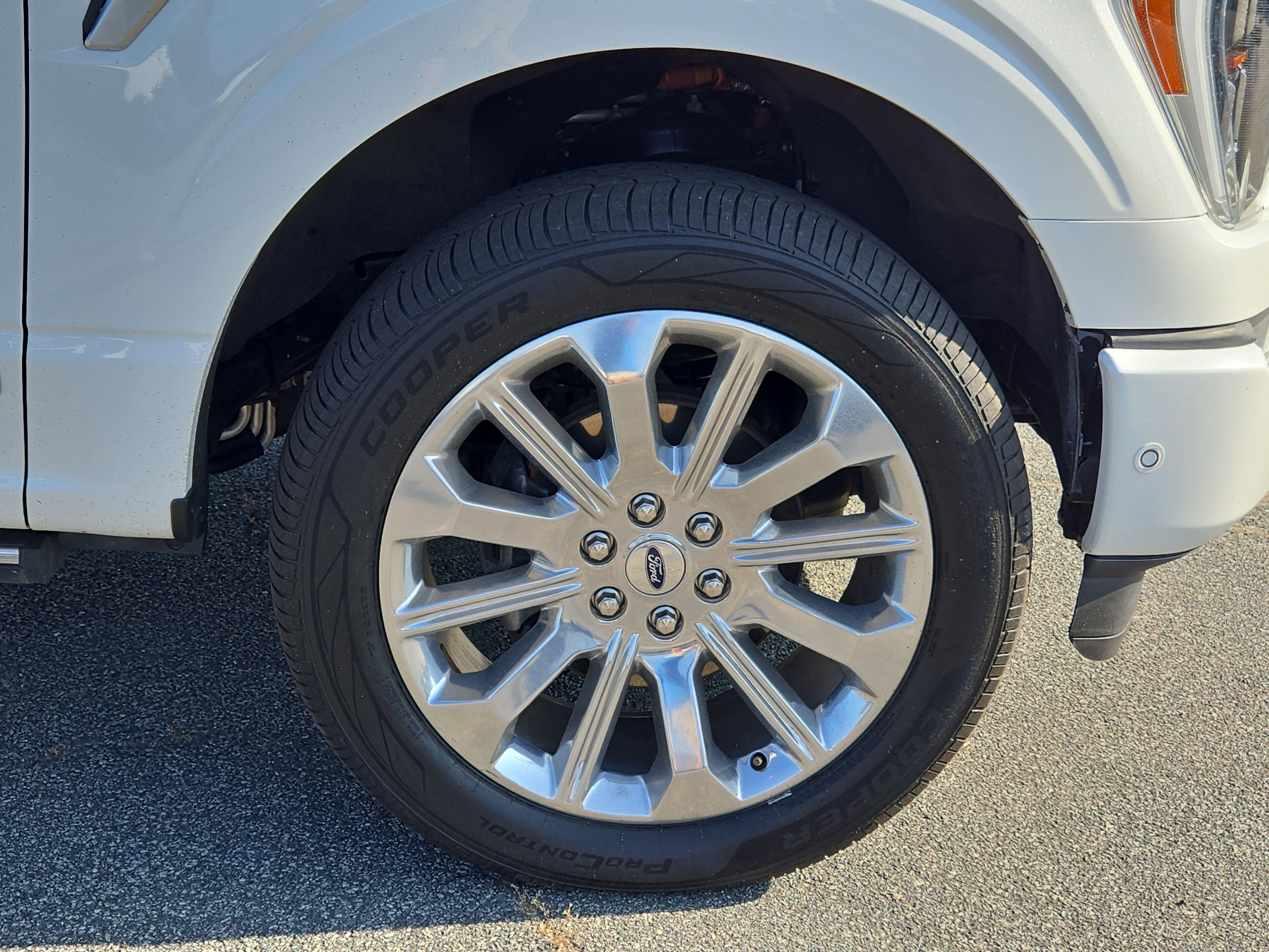 Used 2023 Ford F150 Limited AWD/4WD image 7