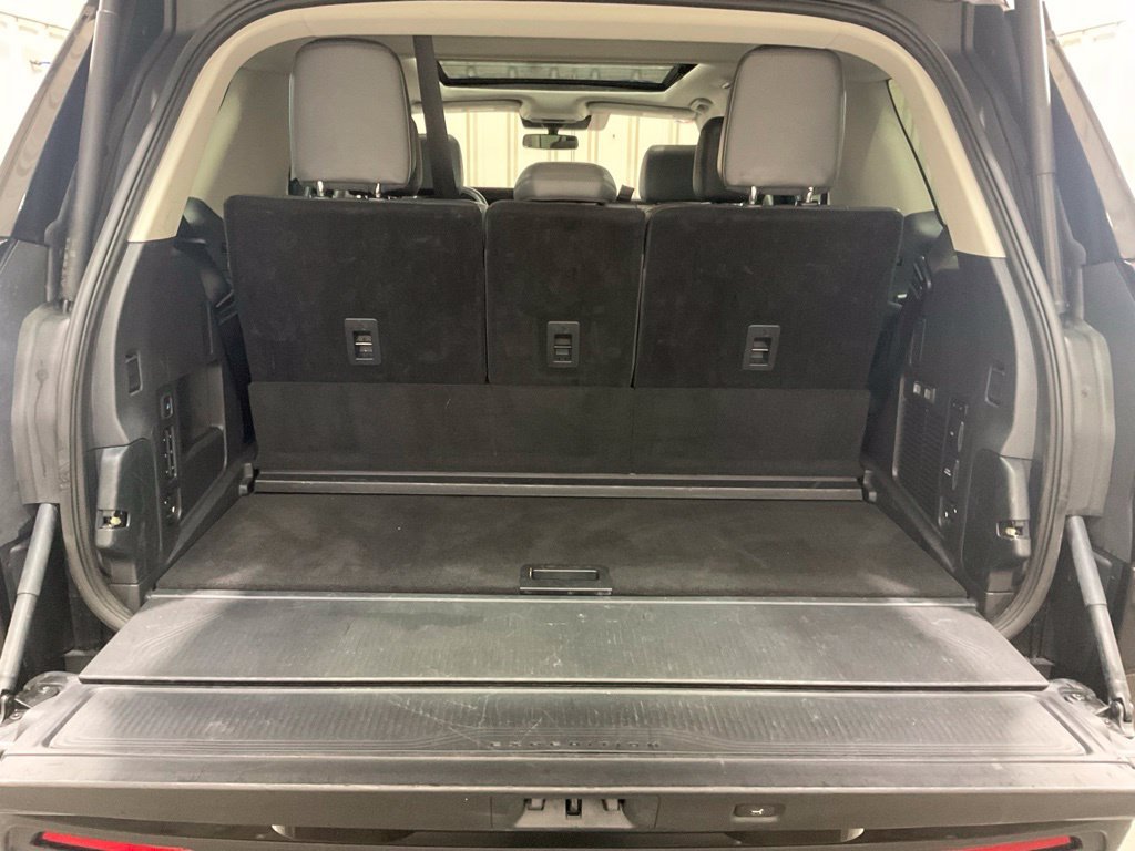 Used 2025 Ford Expedition Active RWD image 27