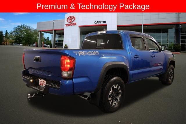 Used 2017 Toyota Tacoma TRD Off-Road w/ Premium & Technology Package image 4