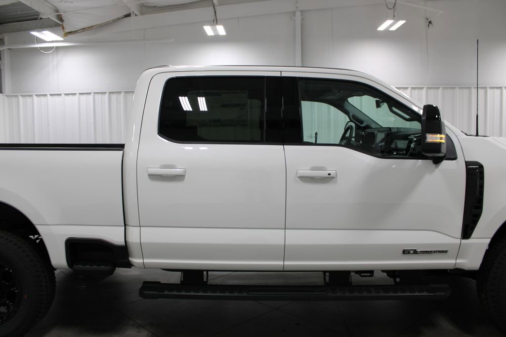 New 2026 Ford F250 Lariat w/ Black Appearance Package image 10