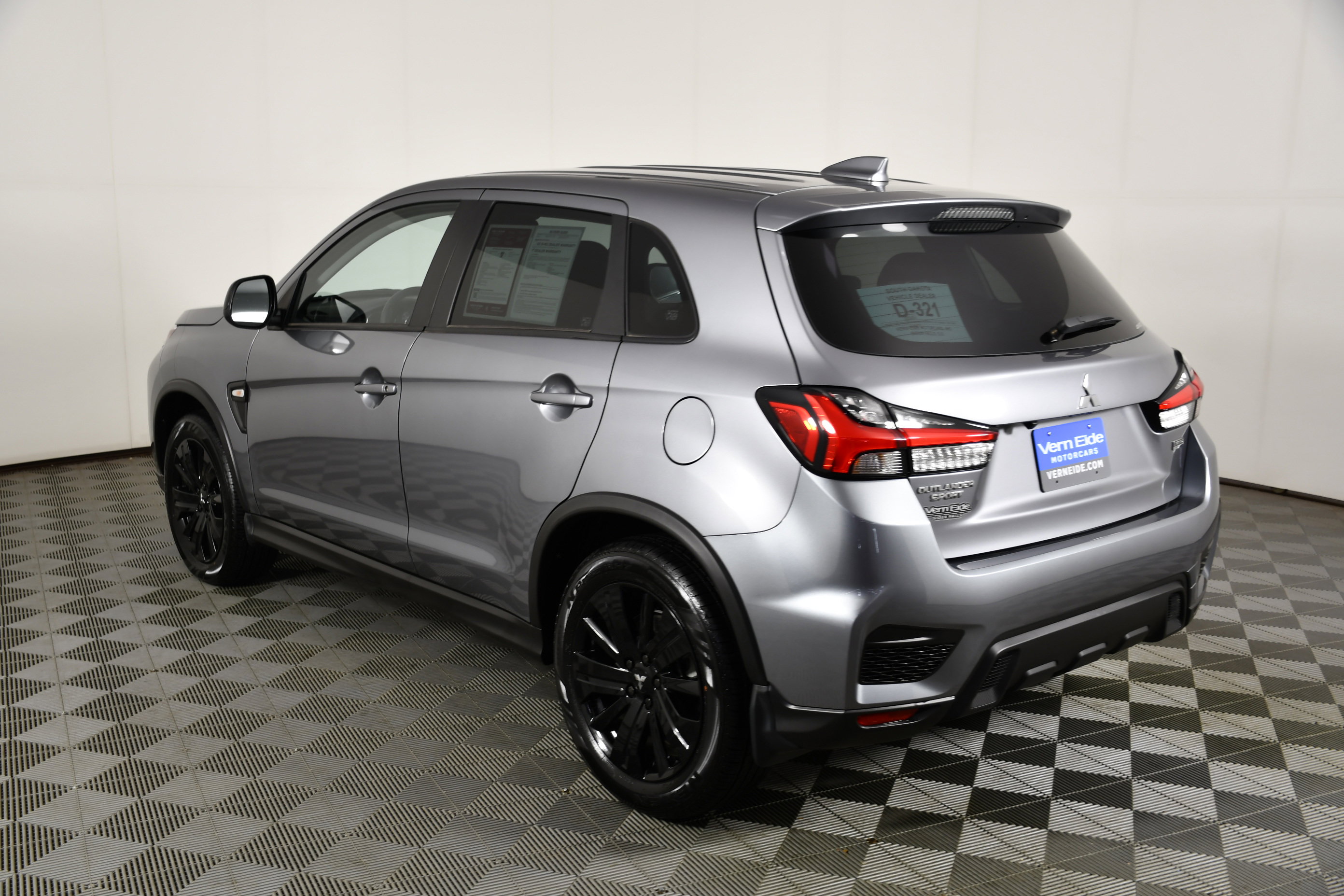 Used 2024 Mitsubishi Outlander Sport LE image 8