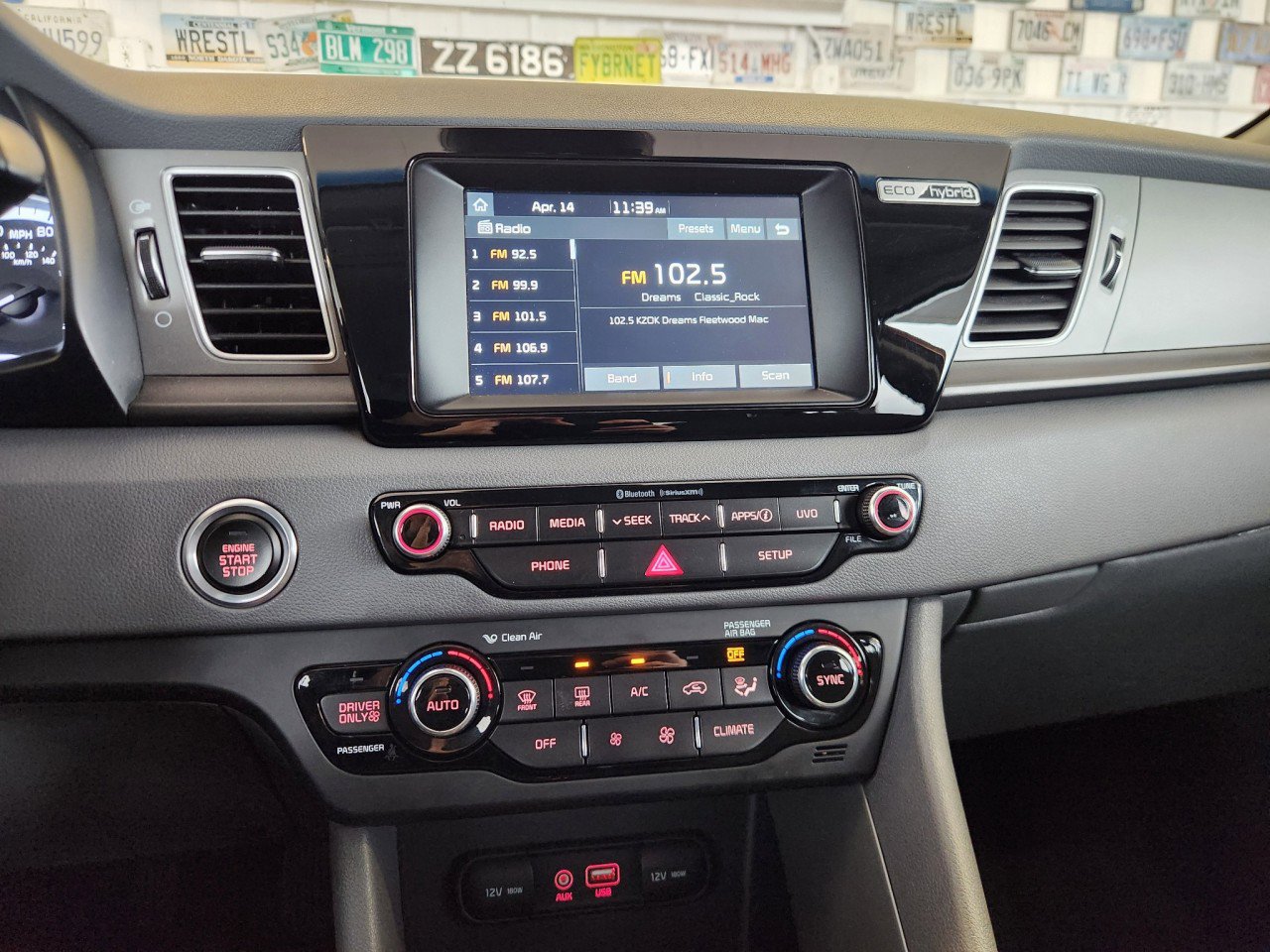 Used 2018 Kia Niro LX image 11