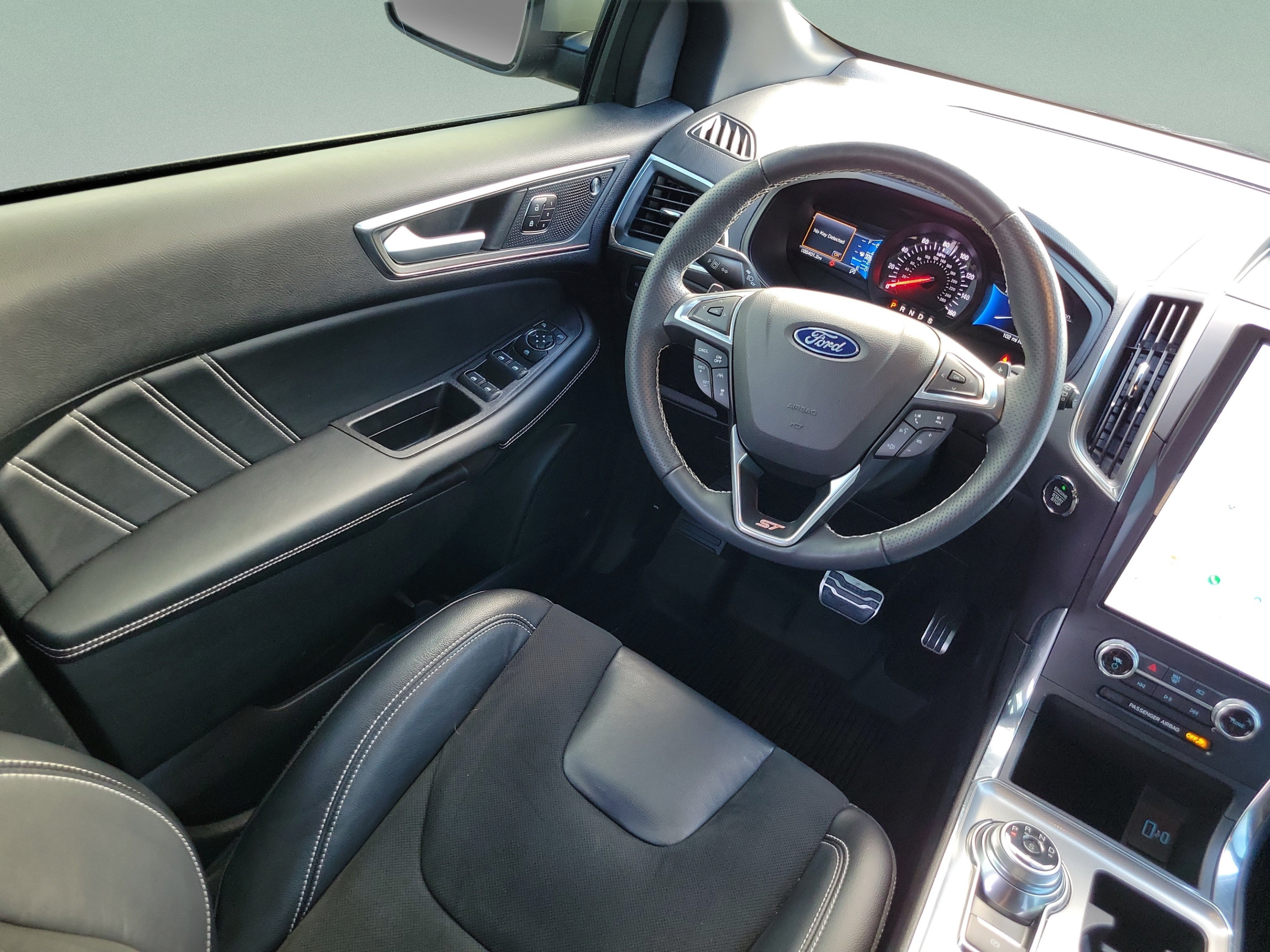 Certified 2024 Ford Edge ST w/ Equipment Group 401A AWD/4WD image 14