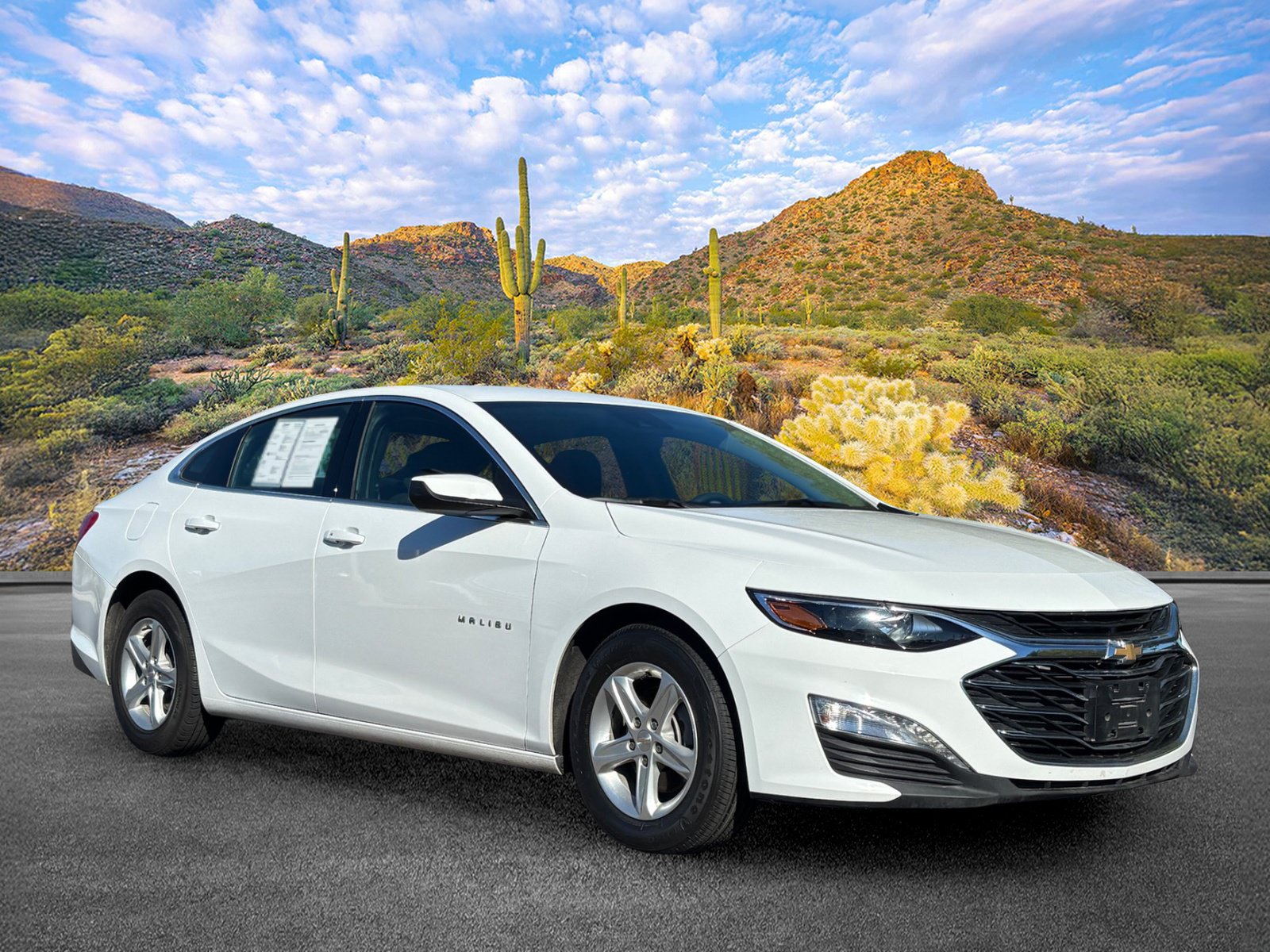 Used 2024 Chevrolet Malibu LT FWD image 2
