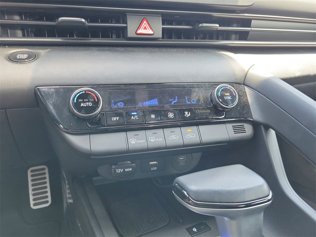 Used 2025 Hyundai Elantra Sport image 24