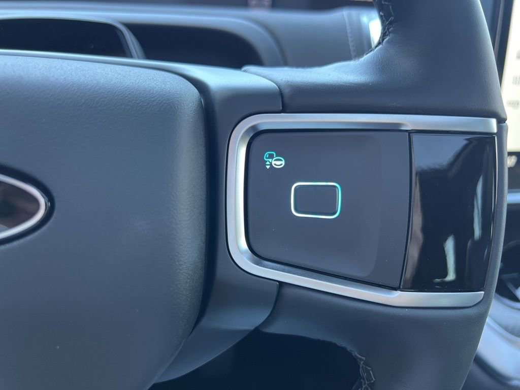 New 2026 Ford Expedition Platinum w/ Stealth Appearance Package image 21