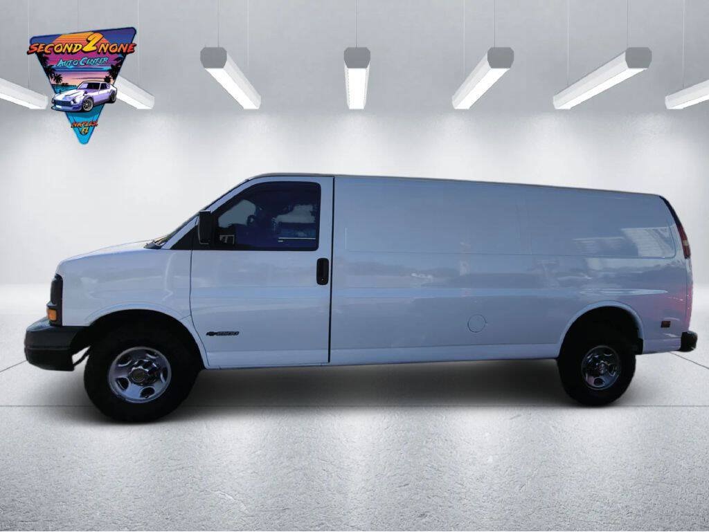 Used 2005 Chevrolet Express 2500 Extended RWD image 5