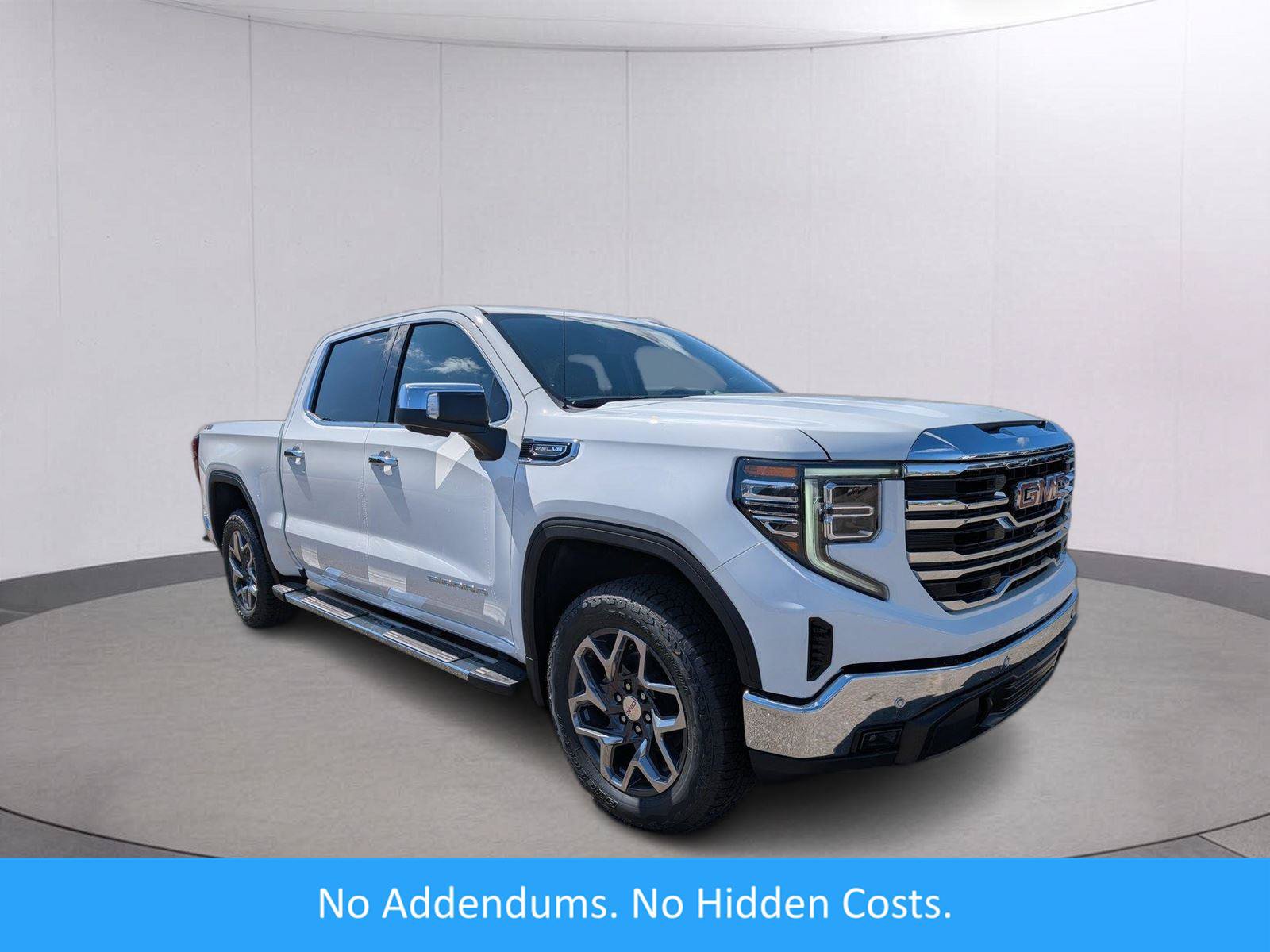 New 2026 GMC Sierra 1500 SLT w/ SLT Premium Plus Package AWD/4WD image 1