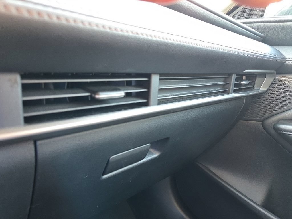 Used 2025 MAZDA MAZDA3 s FWD image 38