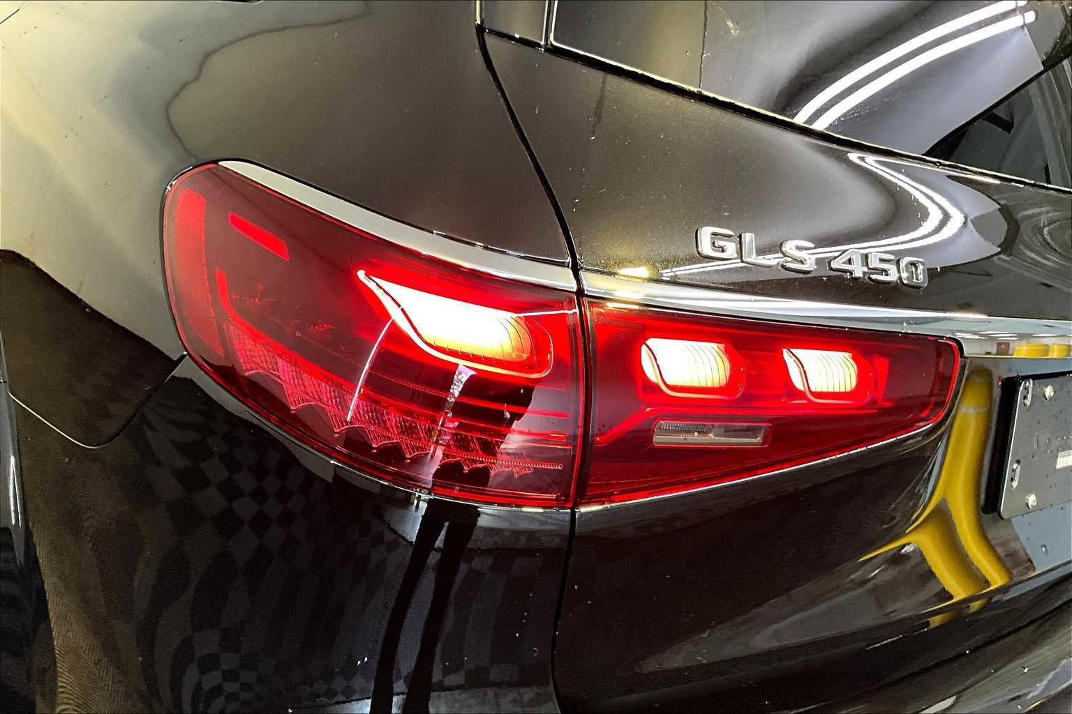 New 2026 Mercedes-Benz GLS 450 4MATIC image 5