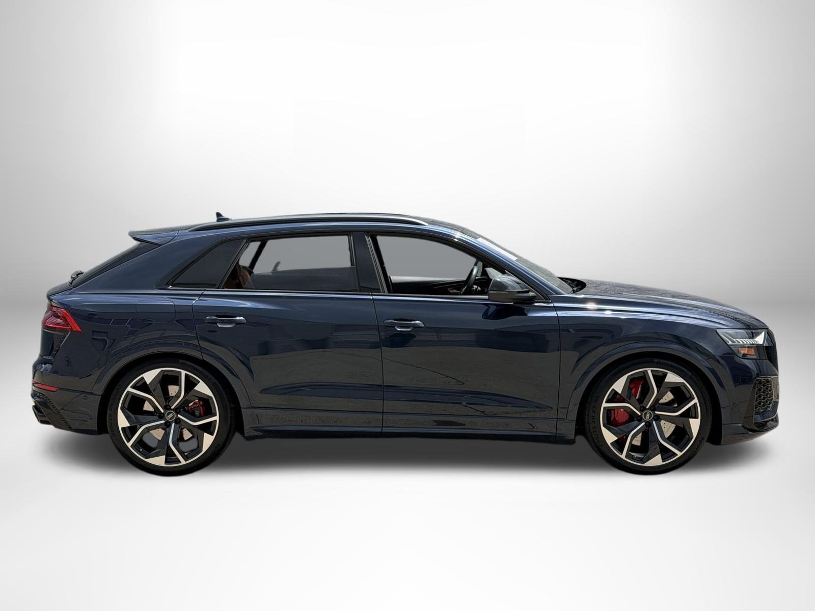 Used 2024 Audi RS Q8 AWD/4WD image 2