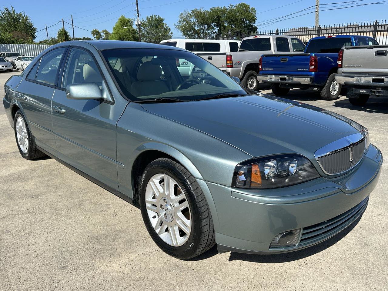 Used 2005 Lincoln LS RWD image 8
