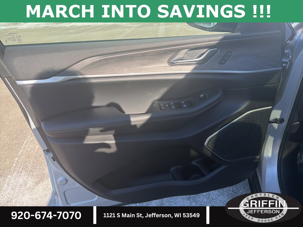 New 2026 Jeep Grand Cherokee Limited w/ Limited Altitude Package image 20