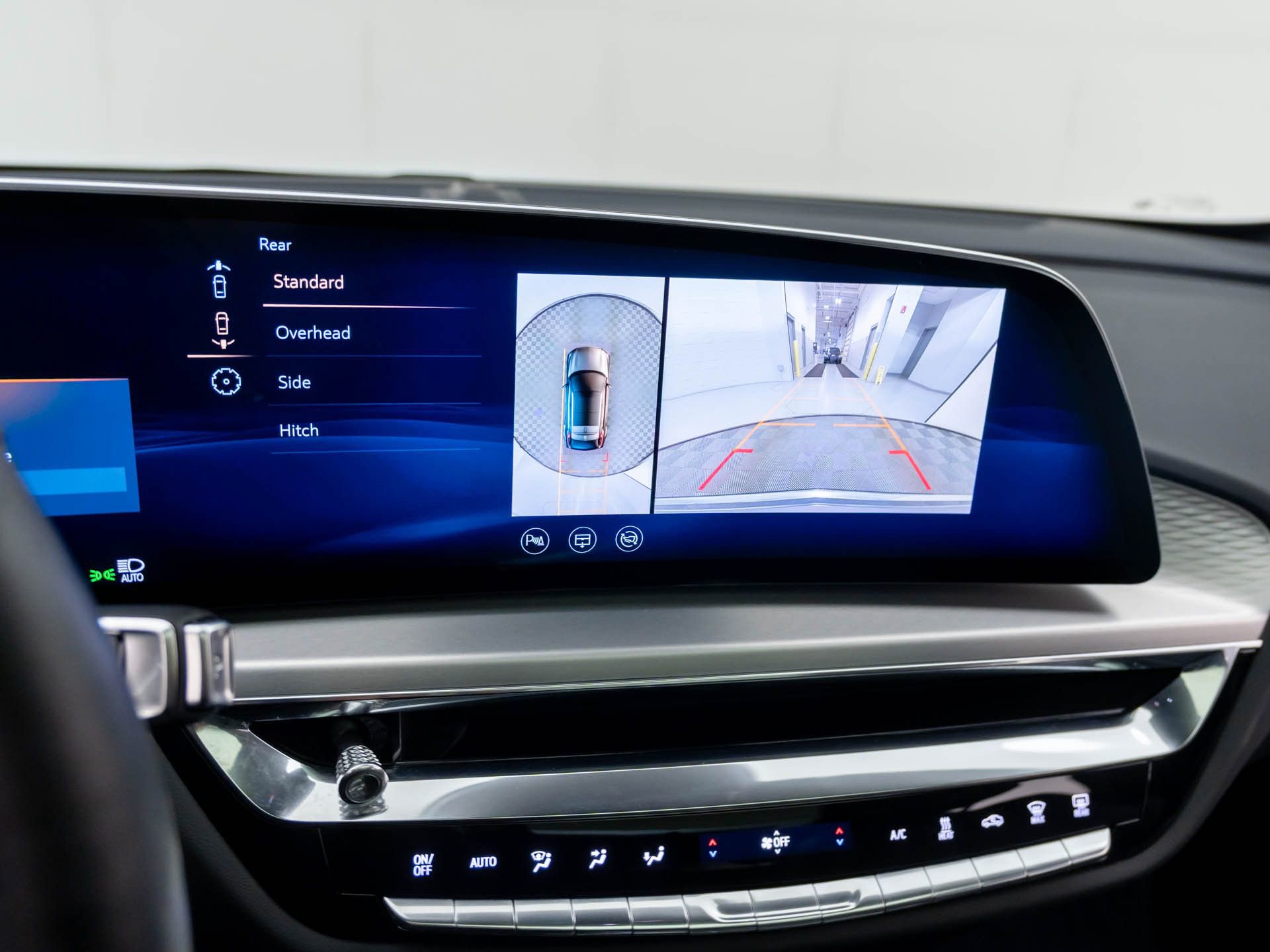 Certified 2025 Cadillac Lyriq Luxury w/ LPO, Floor Liner Package image 34