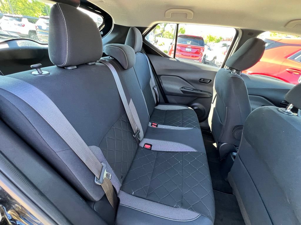 Used 2018 Nissan Kicks S FWD image 23