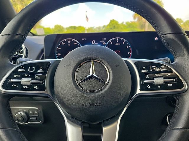 Used 2023 Mercedes-Benz GLB 250 image 14