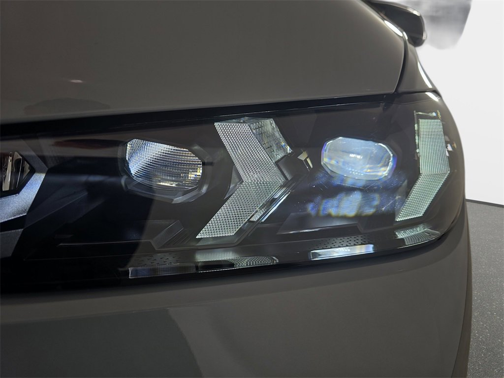 New 2026 BMW X5 M60i image 32