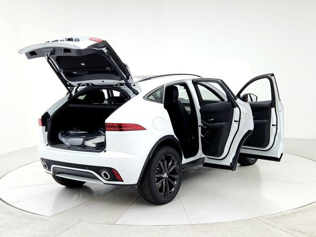 Certified 2024 Jaguar E-PACE R-Dynamic SE image 11