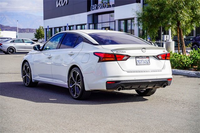Used 2023 Nissan Altima 2.5 SR w/ SR Premium Package image 5