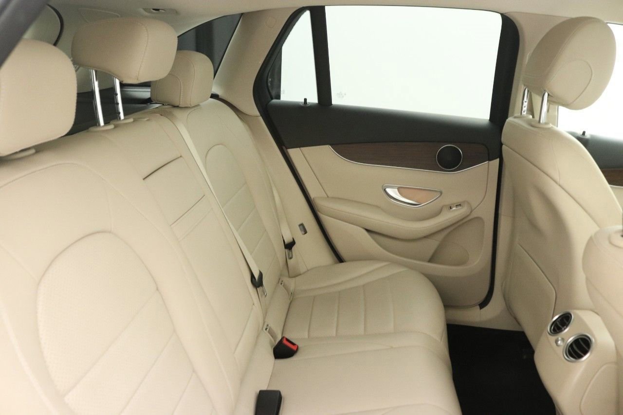 Certified 2022 Mercedes-Benz GLC 300 image 31