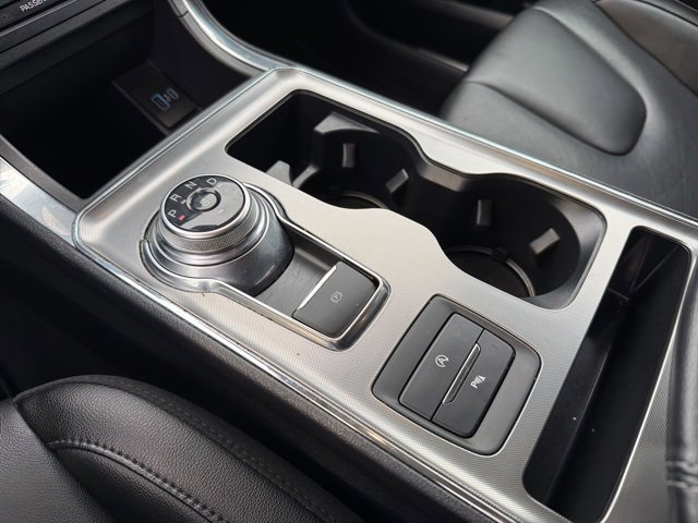 Used 2022 Ford Edge Titanium image 24