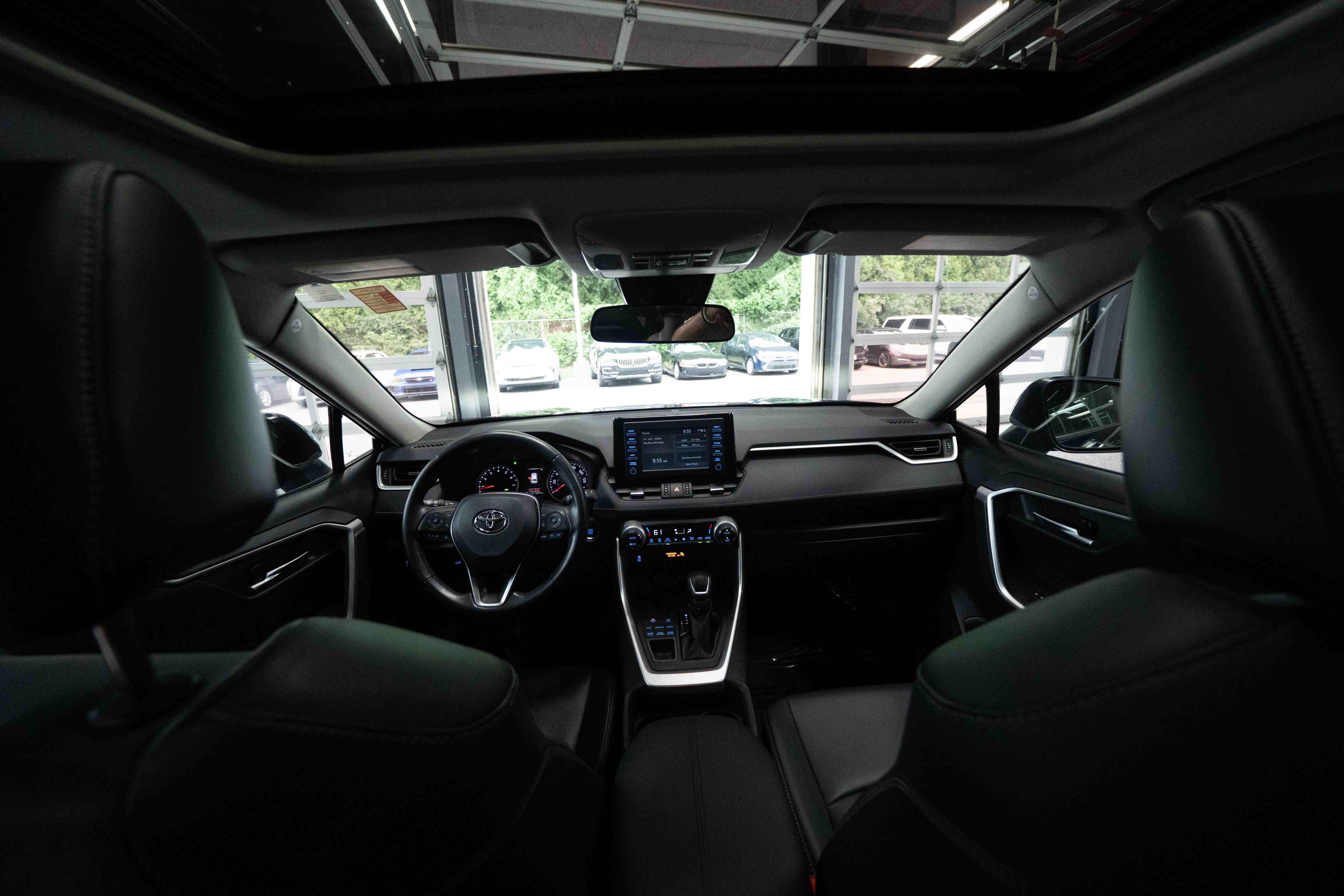 Used 2019 Toyota RAV4 XLE Premium w/ All Weather Liner Package AWD/4WD image 19