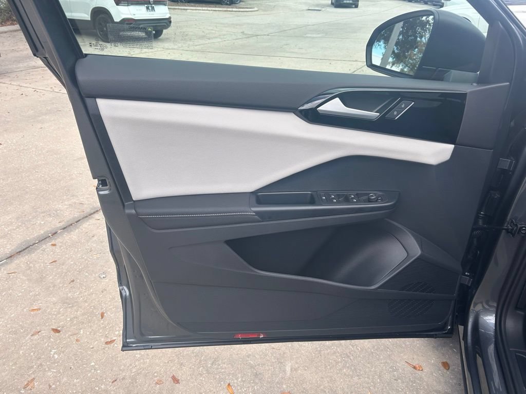 New 2026 Volkswagen Taos S FWD image 48