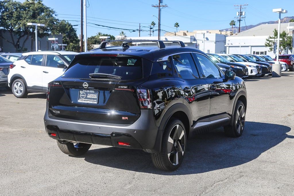 New 2026 Nissan Kicks SR FWD image 8