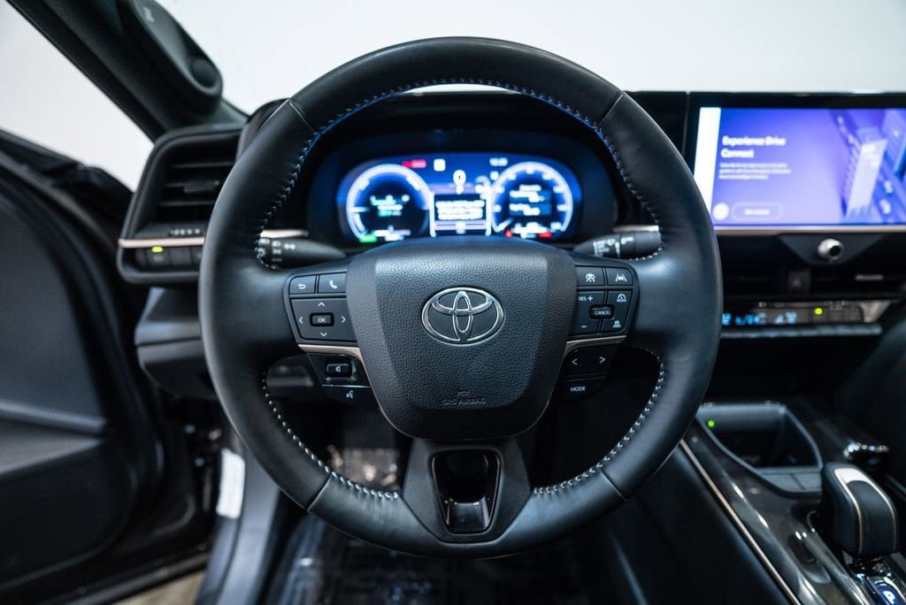 Certified 2024 Toyota Crown Limited AWD/4WD image 16