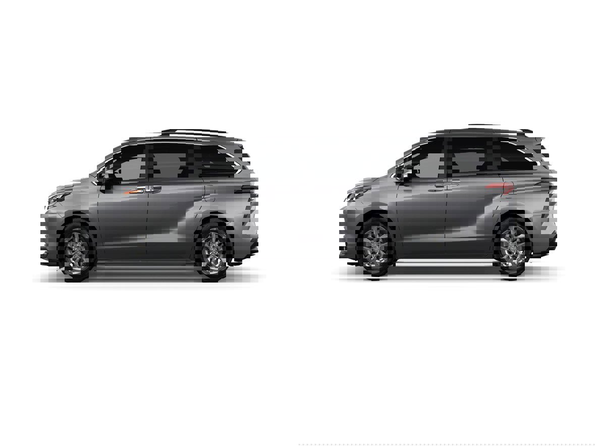 New 2026 Toyota Sienna XLE image 3