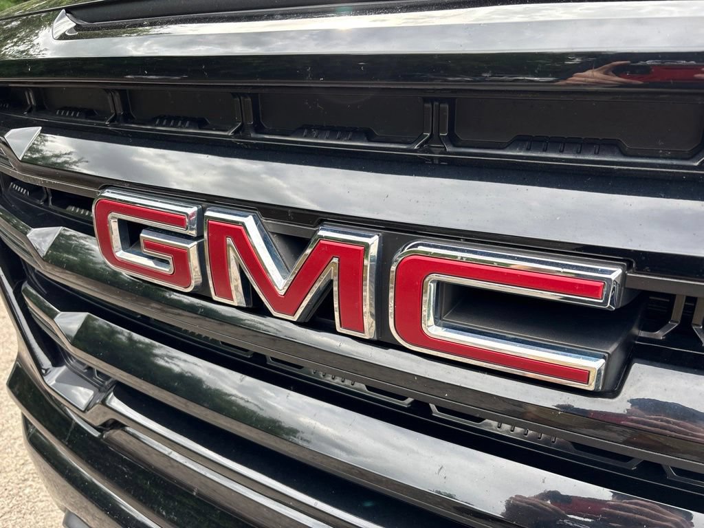Used 2020 GMC Sierra 1500 Elevation w/ Elevation Value Package AWD/4WD image 9