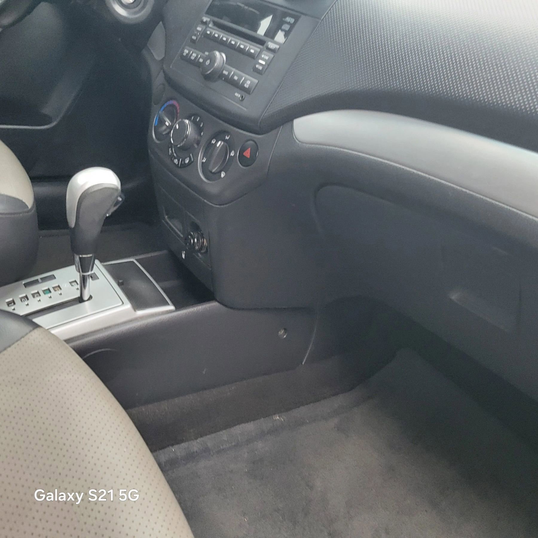 Used 2010 Chevrolet Aveo5 LT image 13