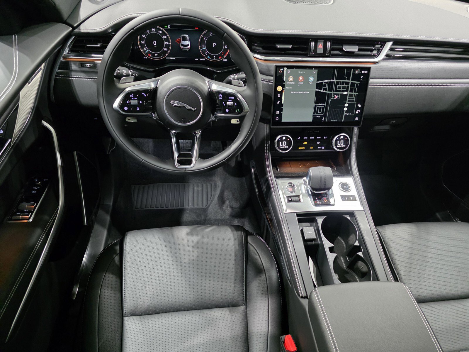 New 2026 Jaguar F-PACE R-Dynamic S AWD/4WD image 10