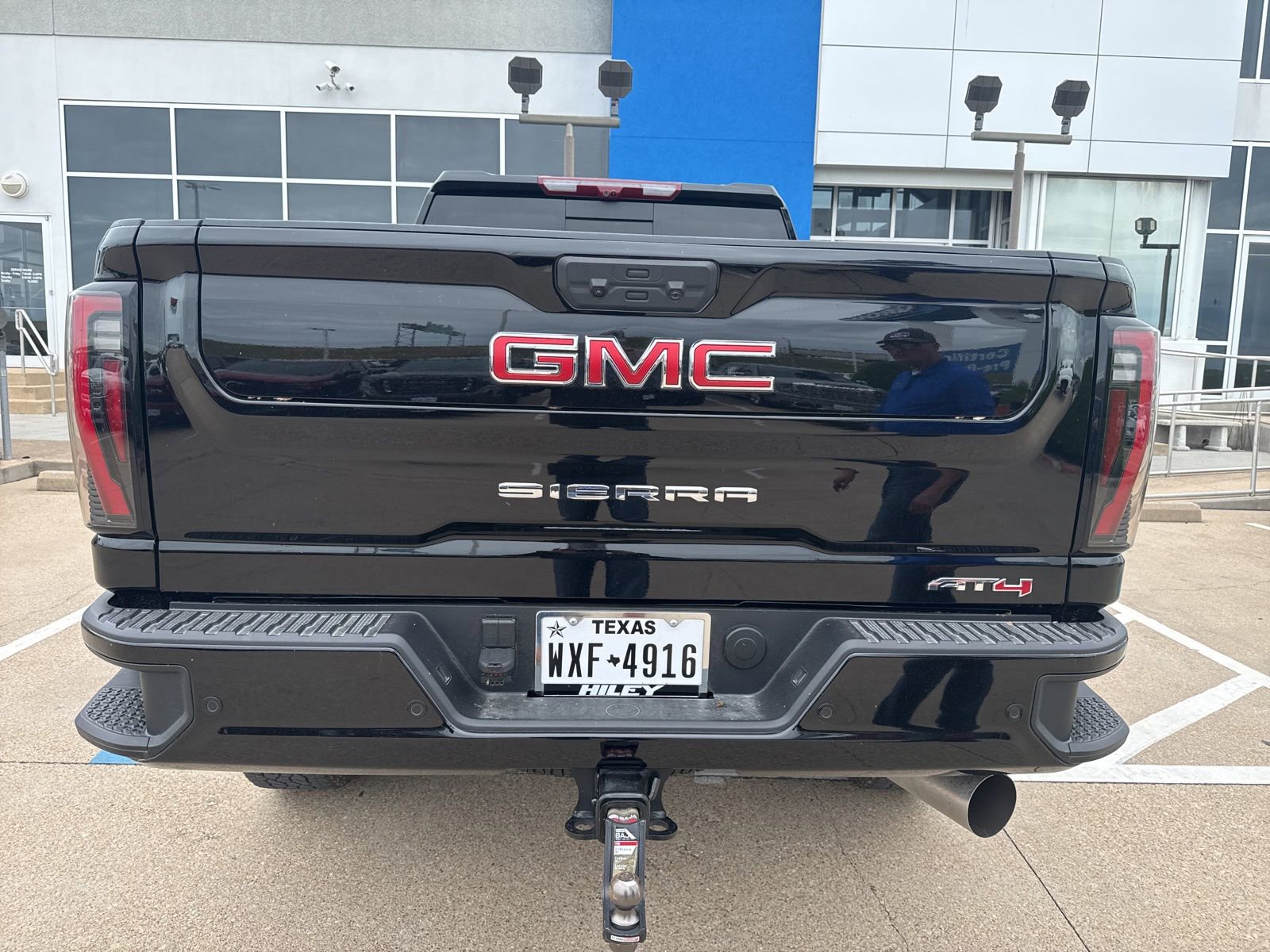 Used 2026 GMC Sierra 2500 AT4 w/ AT4 Premium Plus Package image 8
