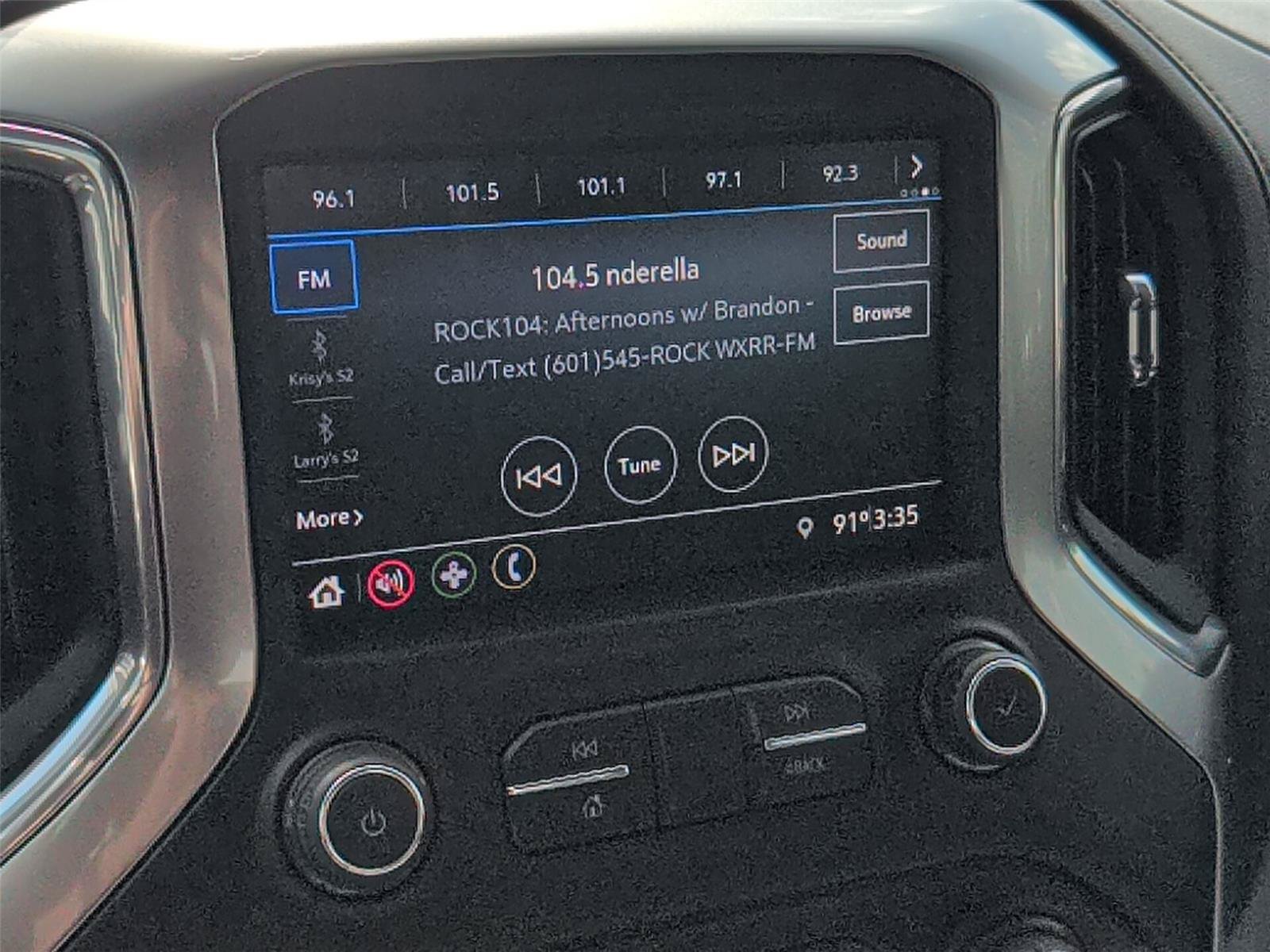 Used 2020 Chevrolet Silverado 1500 LT Trail Boss AWD/4WD image 18