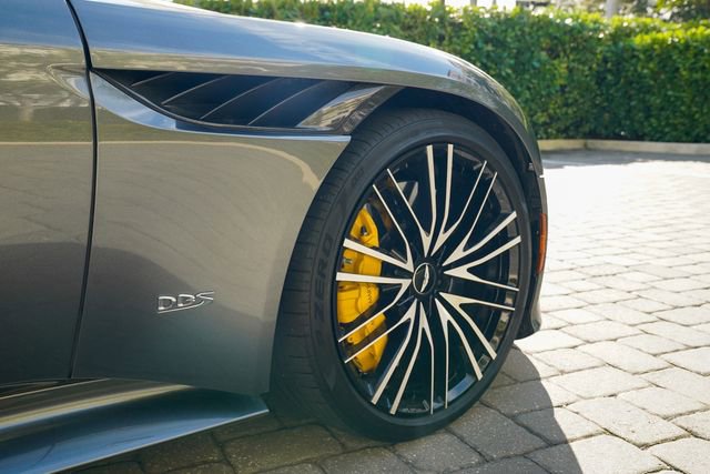 Used 2023 Aston Martin DBS Volante image 57
