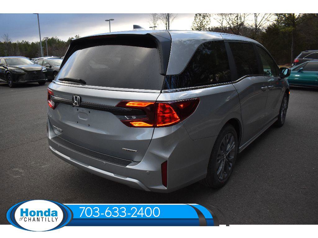 New 2026 Honda Odyssey Touring image 7