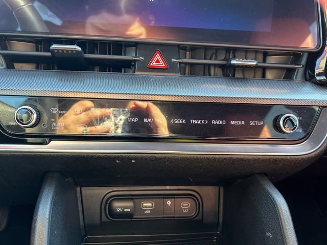 Used 2025 Kia Sportage SX FWD image 26