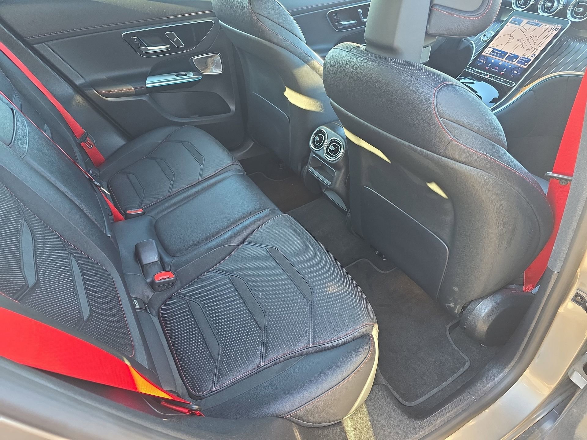 Certified 2024 Mercedes-Benz GLC 43 AMG 4MATIC image 11