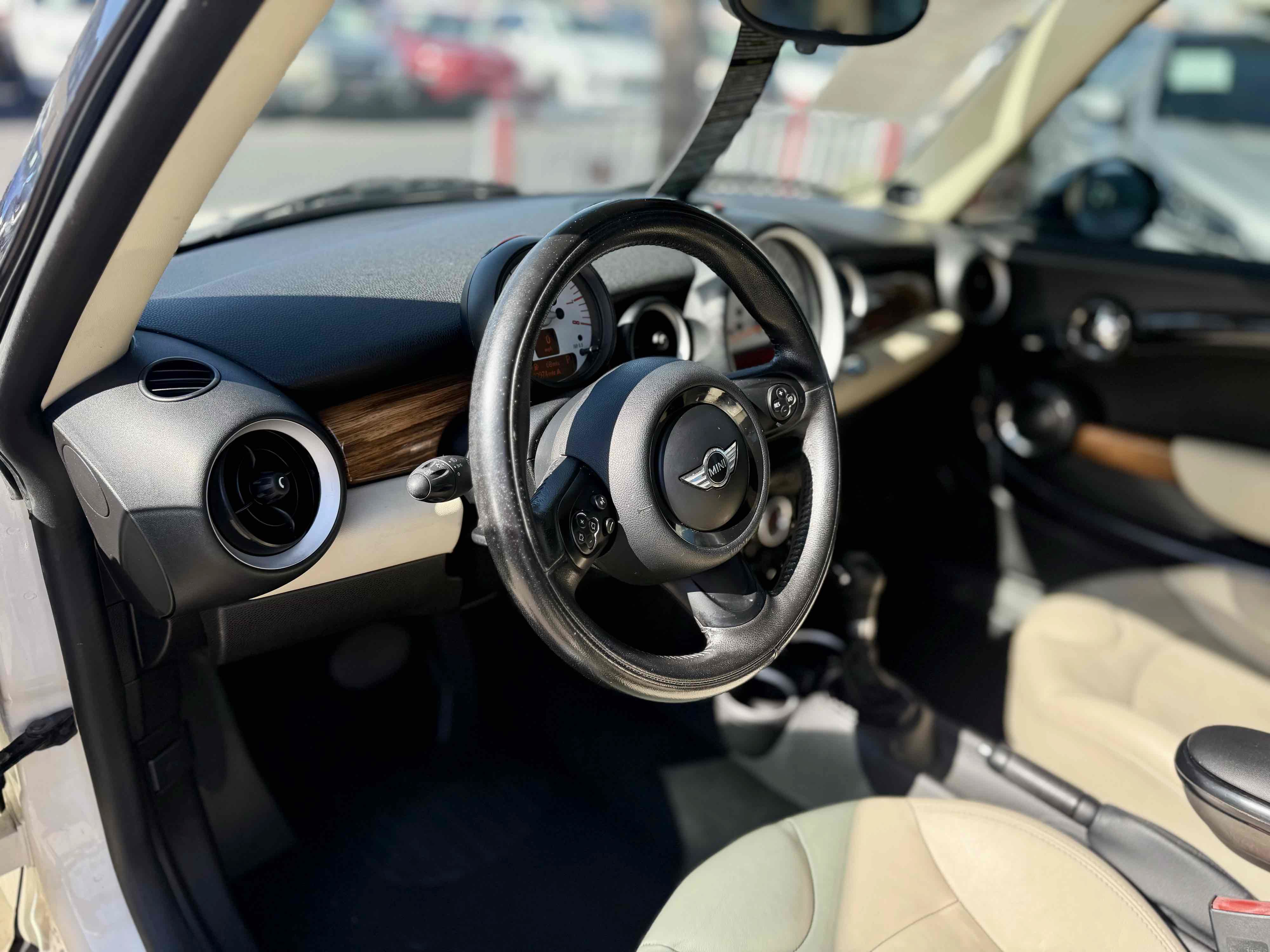 Used 2011 MINI Cooper Hardtop FWD image 16