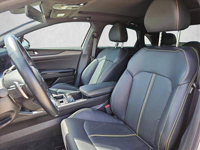 Used 2025 Kia K5 GT image 16