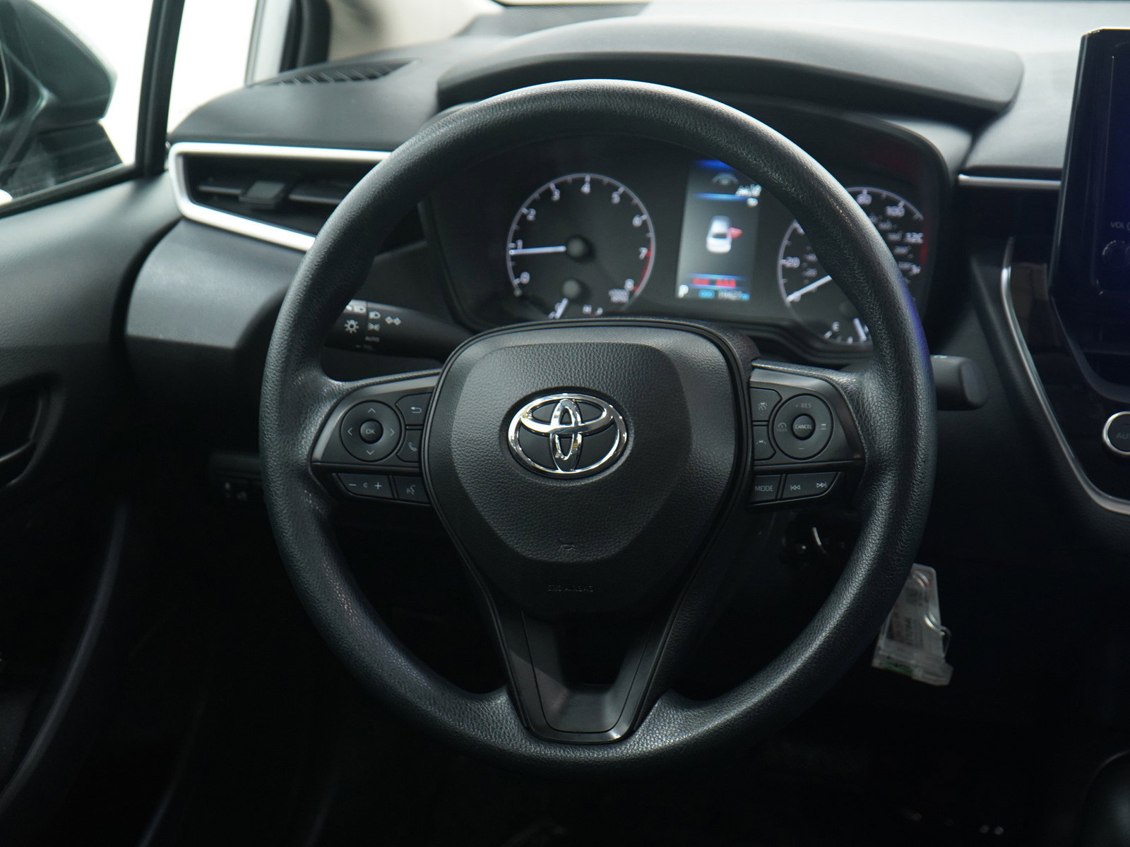 Used 2024 Toyota Corolla LE image 14